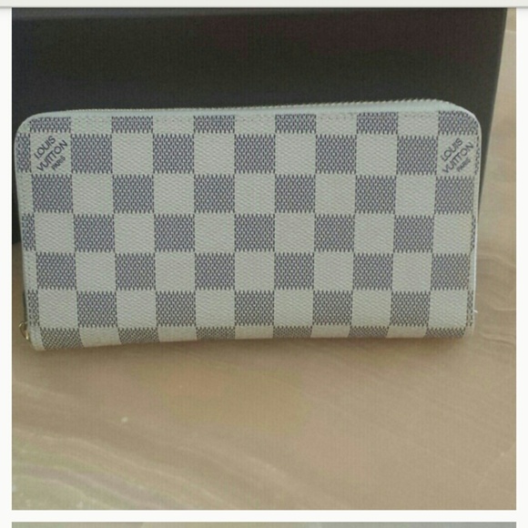 White wallet