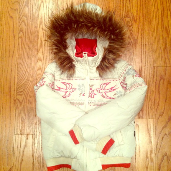 Very cute un used winter jacket!