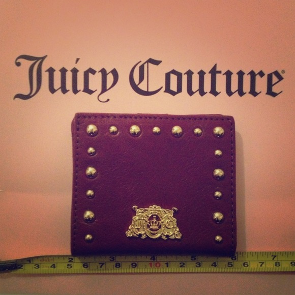 Authentic Juicy Couture genuine leather wallet 💕