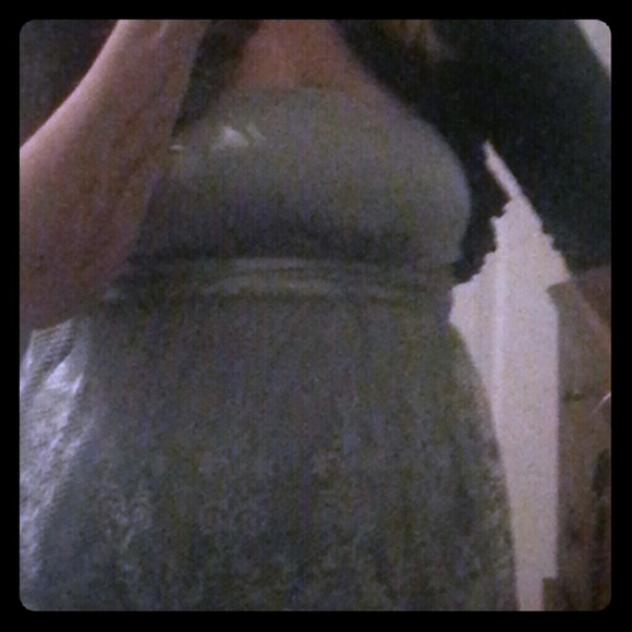 Strapless top
