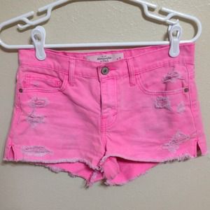 Abercrombie And Fitch - High Waisted shorts