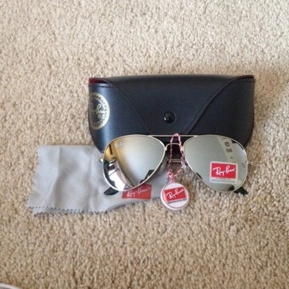 Authentic Ray-Ban RB3025 Aviators
