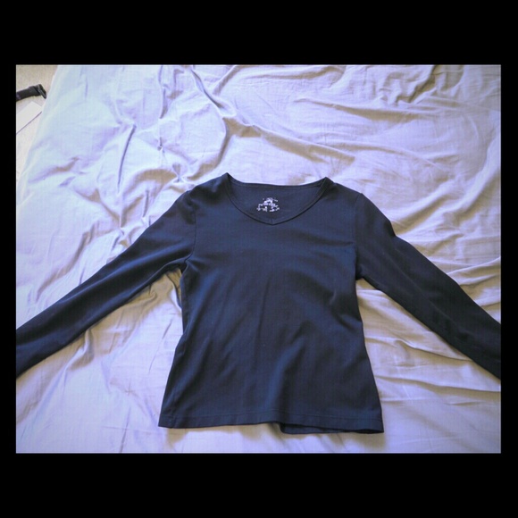Black long sleeve shirt