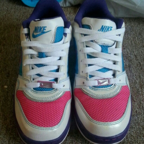 Colorful Nike - Picture 2 of 2