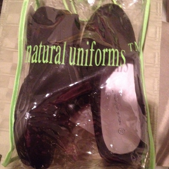 Ultralite strapless clogs