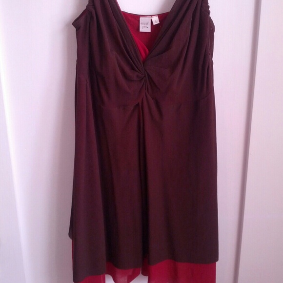 Sweet Pea burgundy flowy top
