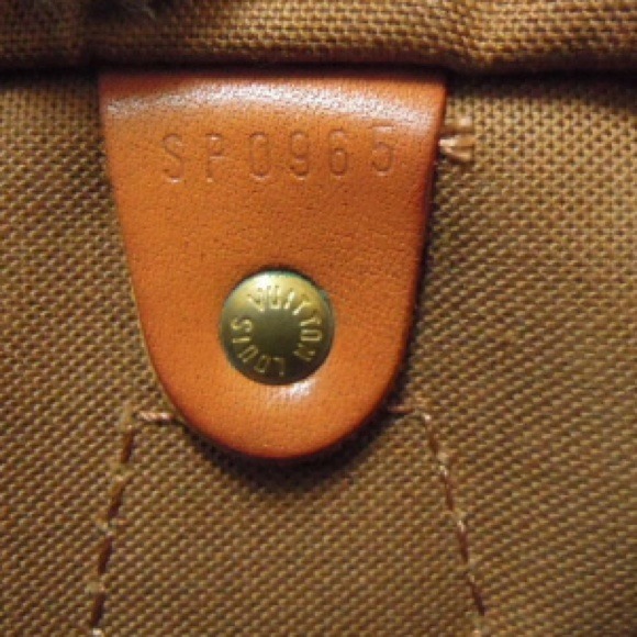 SOLD  Auth Louis Vuitton speedy30 with lock & key - Picture 2 of 4