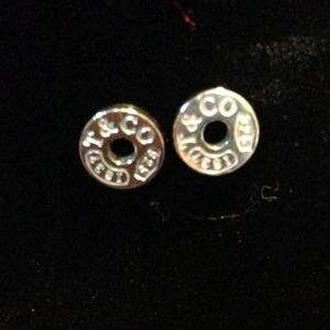 Tiffany 1837 earrings (100% authentic)