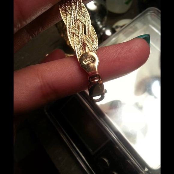 💕SOLD💕14k Yellow Gold Braided/Woven Bracelet