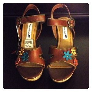 Wedge sandals