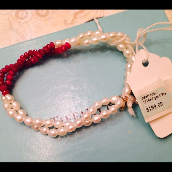 Genuine pearls & rubies, w 14k closure bracelet