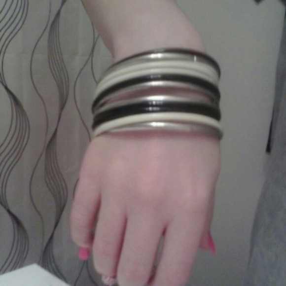14 bangles - Picture 2 of 2