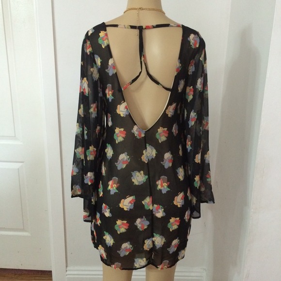 🚫Sold🚫Floral tunic dress - Picture 3 of 4