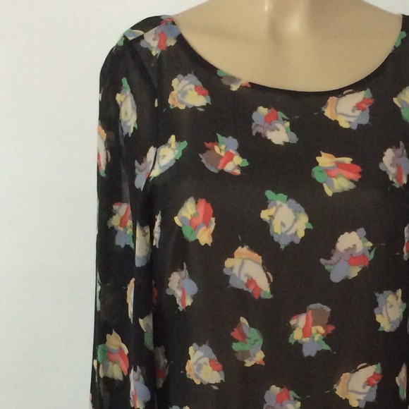 🚫Sold🚫Floral tunic dress - Picture 4 of 4