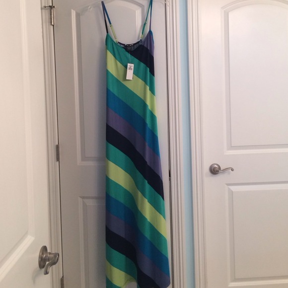 Gorgeous Large Maxi Dress w/adjustable straps!