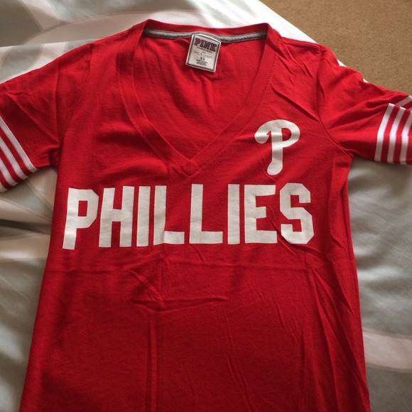 VS Pink Phillies tee