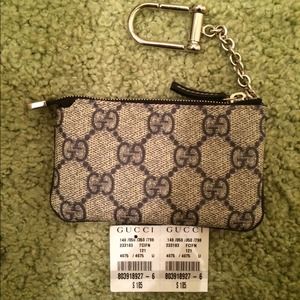 UNISEX GUCCI POUCH