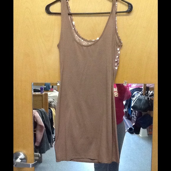 Mini dress - Picture 2 of 3