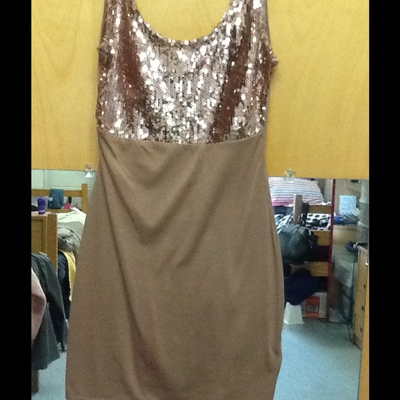 Mini dress - Picture 3 of 3