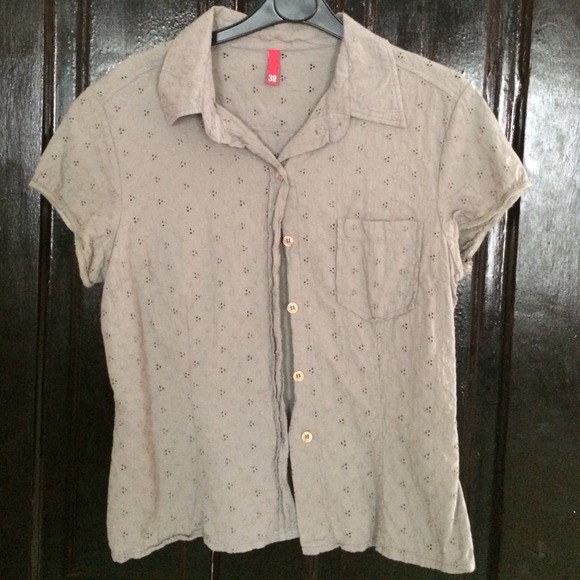 gray button-down shirt