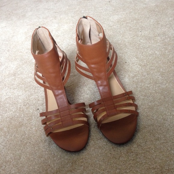 🎉 Host Pick 🎉 New Nine West Cage Sandal