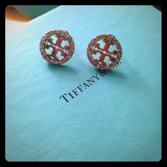 🚫SOLD!!!✨BEAUTIFUL EARING✨