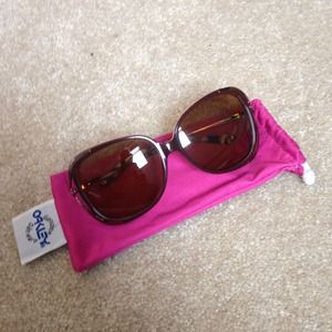 MARKDOWN Oakley Changeover Polarized NWOT
