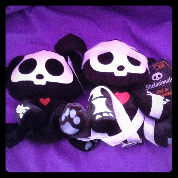 Skelanimals Plush & Taylor Swift Bag  Bundle