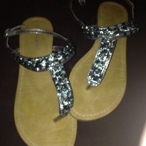 Beautiful silver rhinestone sandals