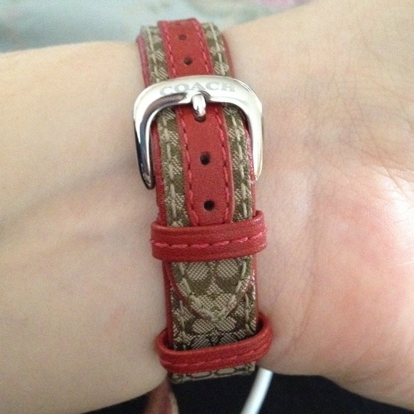 Vintage Coach Watch - Picture 2 of 4