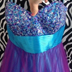 prom dress ✅NEGOTIABLE✅