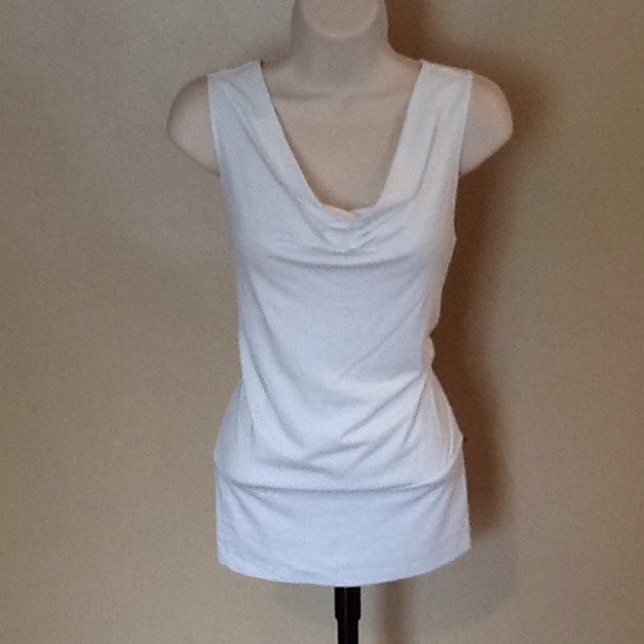 WHBM MUST HAVE TOP ❌SOLD❌ - Picture 2 of 2