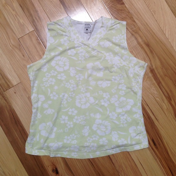 Hibiscus print top