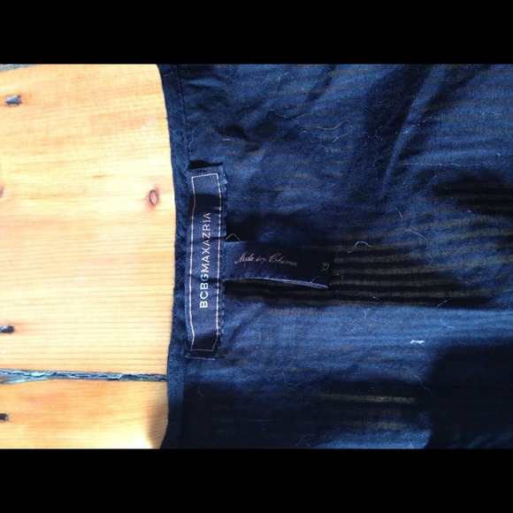 Bcbg black light weight sleeveless flutter top - Picture 3 of 3