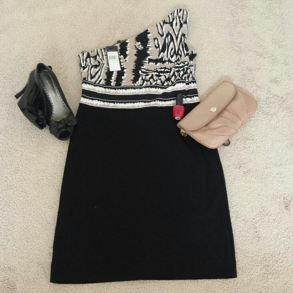 *Small NWT BBC One shoulder dress
