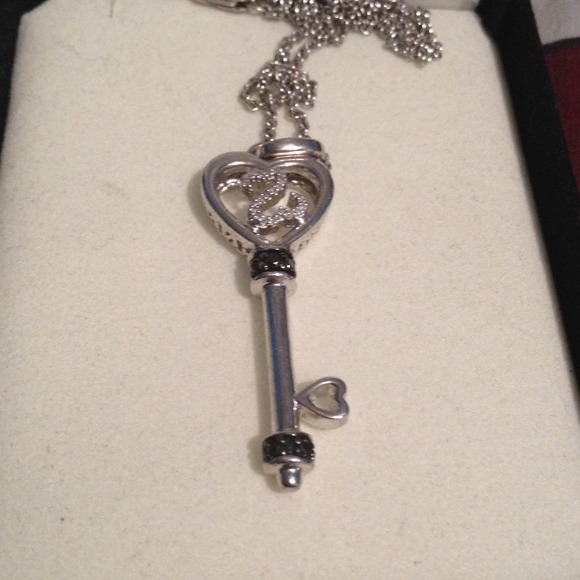 Kay jewelers diamond necklace