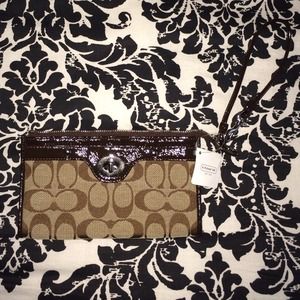 Authentic coach wristlet