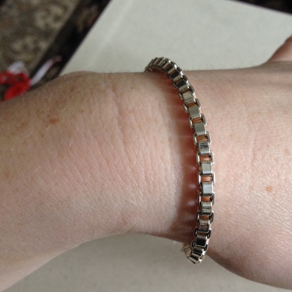 ❌Bundled❌Tiffany & Co. Venetian Link Bracelet - Picture 2 of 3