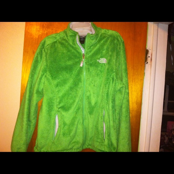 green osito north face!