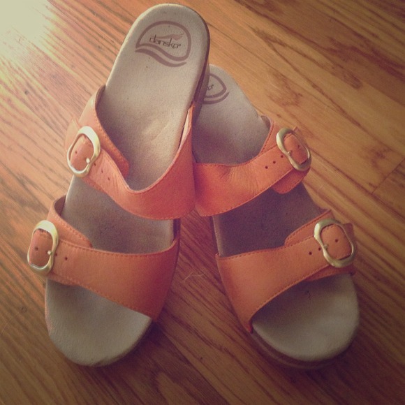 Beautiful Dansko Sophie sandals, great for Spring