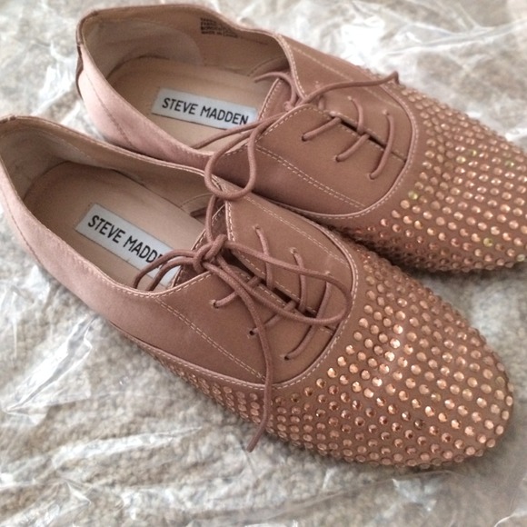Steve Madden Pink Tapps Oxfords