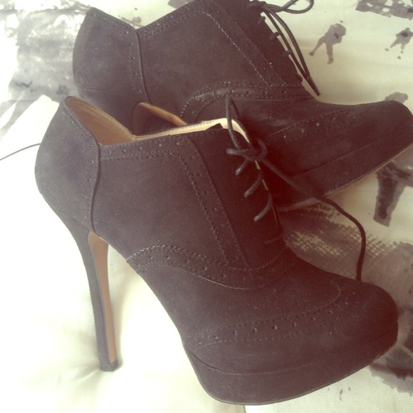 Black suede 4 inch oxfords