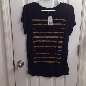 Black and gold detail shirt
