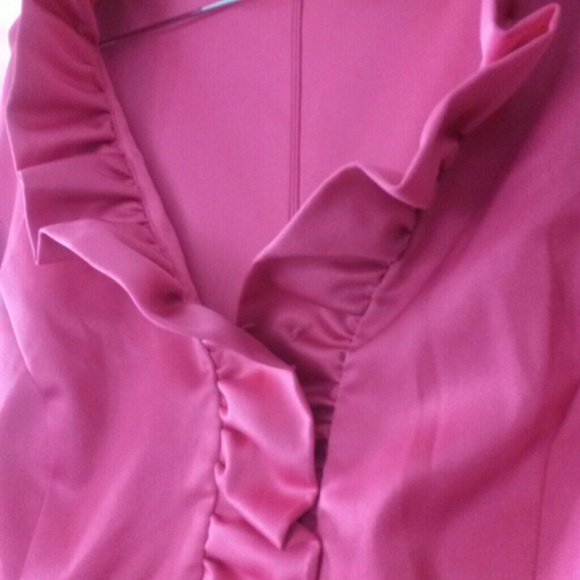 Pink satin Knee length Dress - Picture 3 of 3
