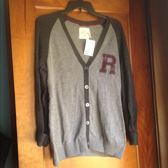 Brand new Small H&M button up sweater.