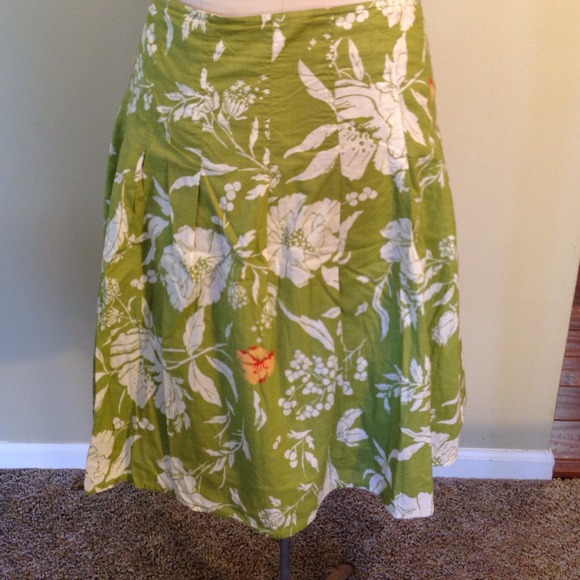 Floral line green flared lined cotton skirt