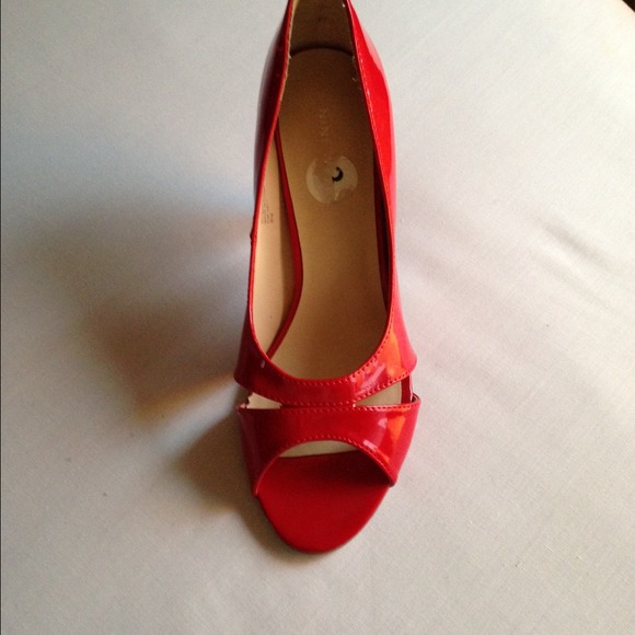 SOLD Nine West Sandal Heel - Picture 3 of 4