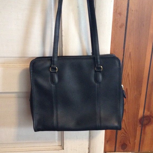 REDUCED! COACH black shoulder bag