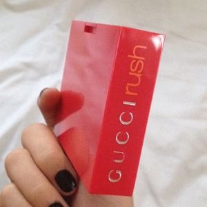 Gucci perfume • rush