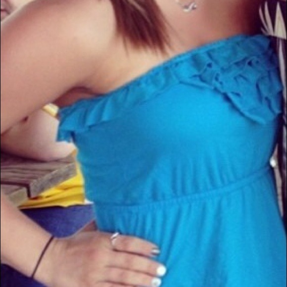 Hollister halter top - Picture 1 of 3